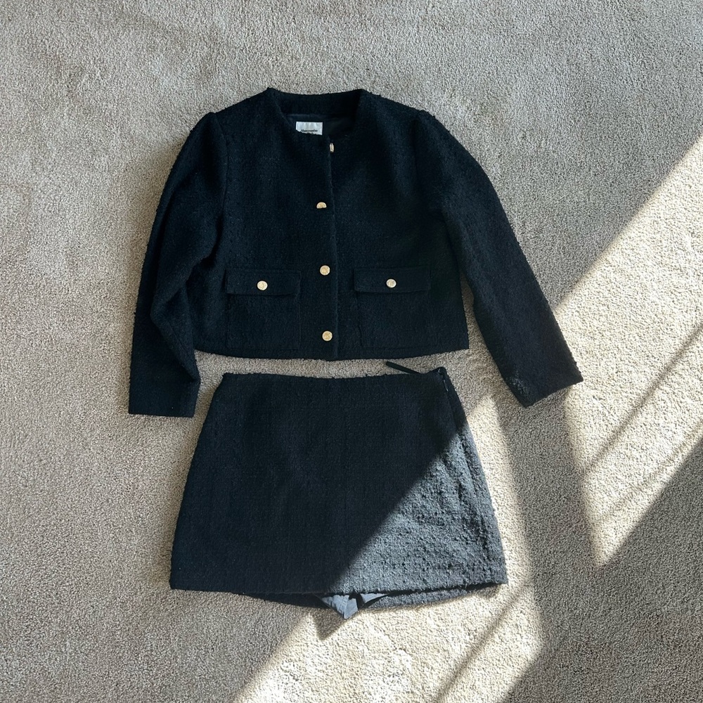 Abercrombie & Fitch Black Collarless Tweed Jacket (only) with Gold Button